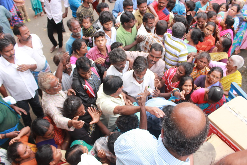 Relief materials distribution 5_resize