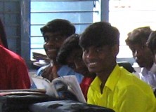 Schulunterricht in der Higher Secondary School in Neerpair